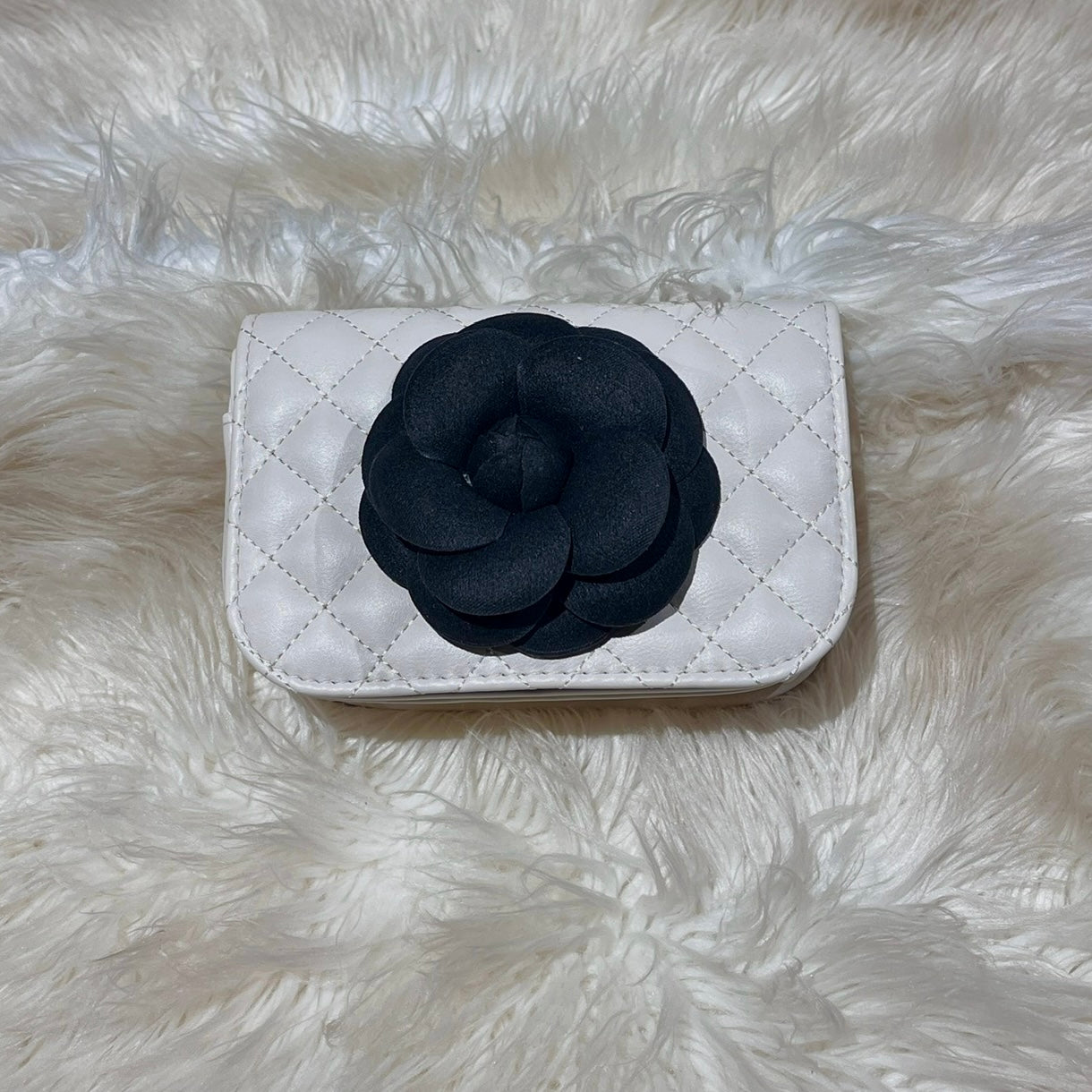 Cream Purse with Flower