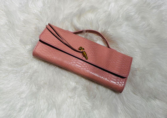 Snake Clutch